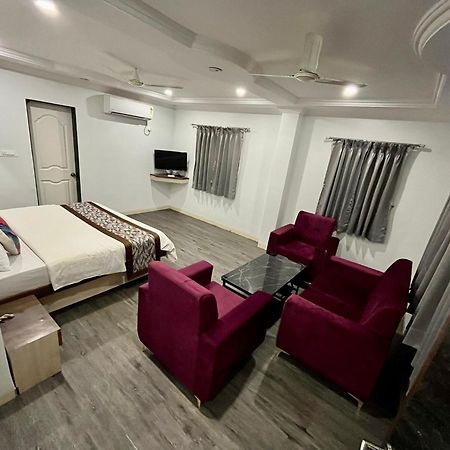 Hotel Jeet Paradise Phaltan 외부 사진