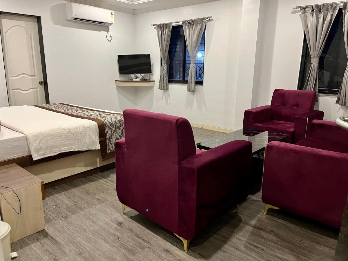 Hotel Jeet Paradise Phaltan 외부 사진